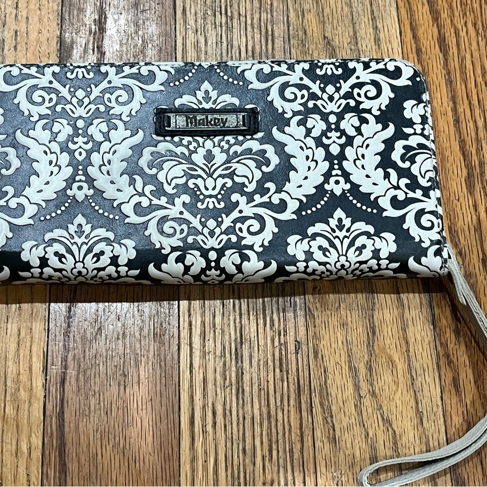 Vintage Leather Black and White Wrist Wallet